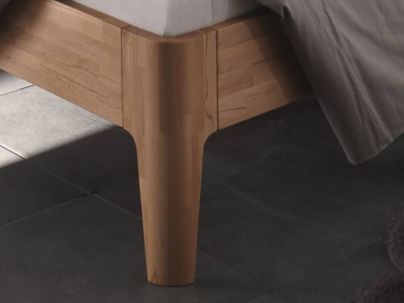 Lit Cemiano en hêtre massif, Hasena fabricant Suisse. Meuble pour la chambre