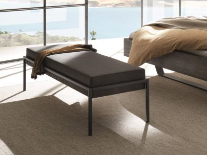 Banc Topa 2 en métal, Hasena fabricant Suisse. Le Monde du Lit