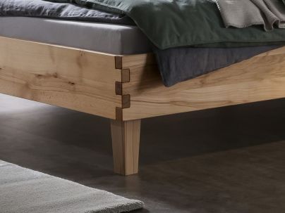 Lit Bordo en bois de hêtre noueux massif haut de gamme | Le Monde du Lit