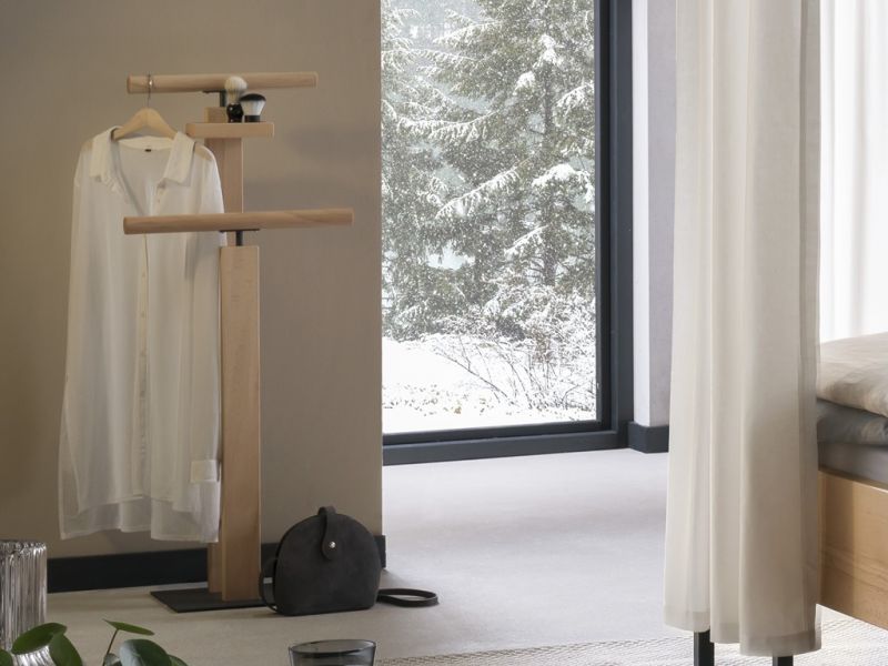 HASENA - Valet en hêtre massif