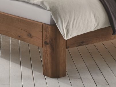 Lit Rondo en chêne massif, Hasena fabricant Suisse. Meuble pour la chambre. Le Monde du Lit