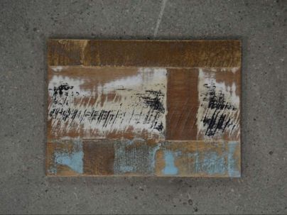 Echantillon pour votre meuble en hévéa de la Collection Industry.