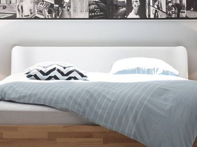 HASENA - Lit en bois massif