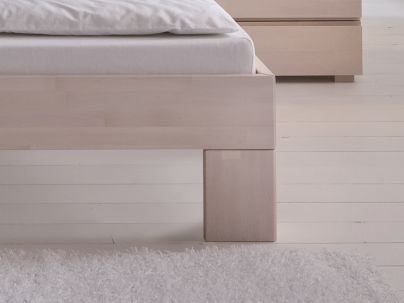 Lit Litto en hêtre massif, Hasena fabricant Suisse. Meuble en bois massif pour la chambre