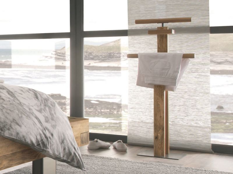 HASENA - Valet en chêne massif HASENA - Valet en chêne massif