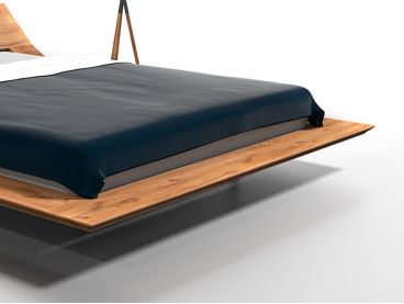 Lit Eridanus avec tête de lit inclinée et coussins en chêne massif