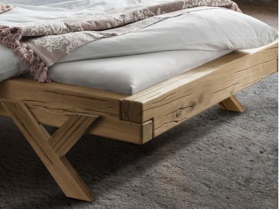 Lit Arthur 11 en chêne massif haut de gamme, meuble pour la chambre. Le Monde du Lit