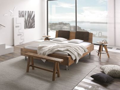 Banquette Vecio en chêne sauvage massif, Hasena fabricant Suisse. Meuble pour la chambre