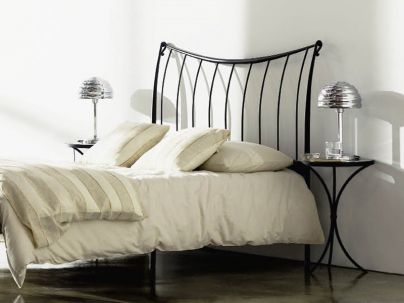 Tête de lit Nuria en fer forgé. Meuble design pour la chambre. Le Monde du Lit