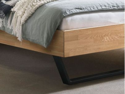 Lit Asti en chêne bianco massif haut de gamme, en bois massif | Le Monde du Lit