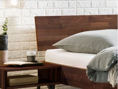 HASENA - Lit en bois massif