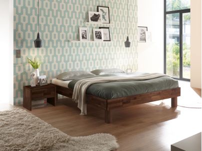 Lit Rapallo en noyer massif haut de gamme, en bois massif | Le Monde du Lit