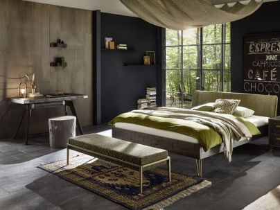 Bureau en acacia massif, Hasena fabricant Suisse. Le Monde du Lit