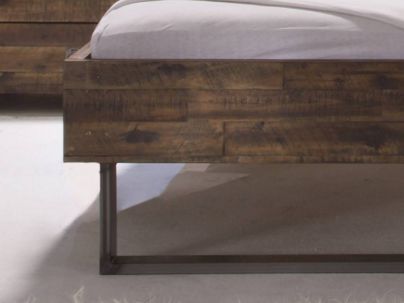 Lit Factory Indus en acacia massif, Hasena fabricant Suisse. Meuble pour la chambre