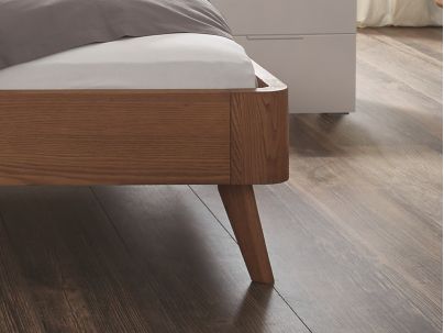 Lit Oak Masito en chêne sauvage massif, Hasena fabricant Suisse. Meuble pour la chambre