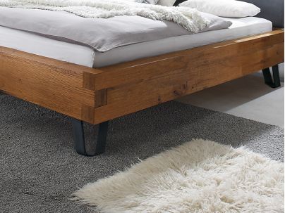 Lit Pilatus Quada en chêne sauvage massif, Hasena fabricant Suisse. Meuble pour la chambre