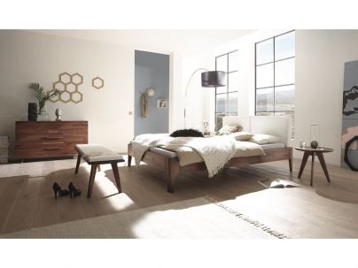 Banc Sola 2 en noyer massif, Hasena fabricant Suisse. Meuble pour la chambre. Le Monde du Lit