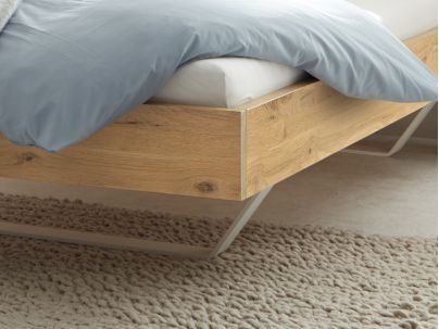 Lit Cadro Vilo en bois de chêne noueux massif haut de gamme | Le Monde du Lit