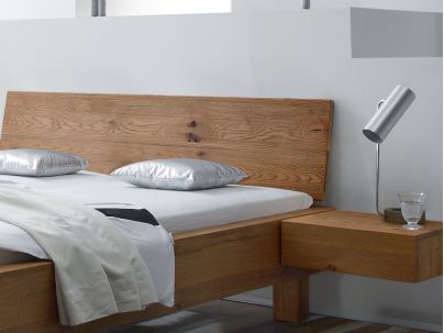 HASENA - Lit en bois massif