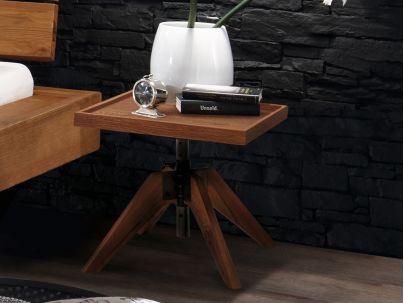 Chevet Carpi Wild en chêne sauvage massif, Hasena fabricant Suisse. Meuble pour la chambre