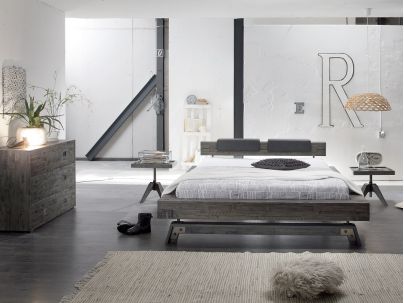 Lit Stabil en acacia massif, Hasena fabricant Suisse. Meuble pour la chambre. Le Monde du Lit