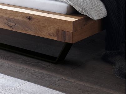 Lit Aosta Naturo 2 en chêne noueux naturel massif  | Collection Oak Wild | Le Monde du Lit