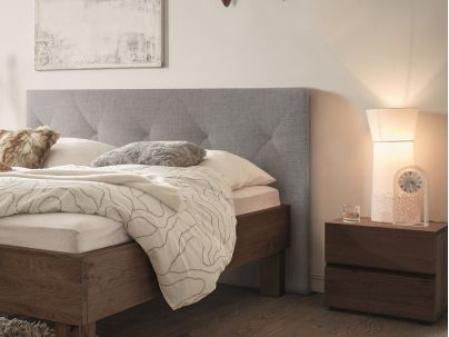 HASENA - Lit en bois massif