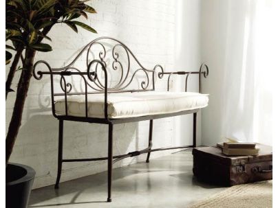 Banquette Danubio en fer forgé. Meuble design pour la chambre.