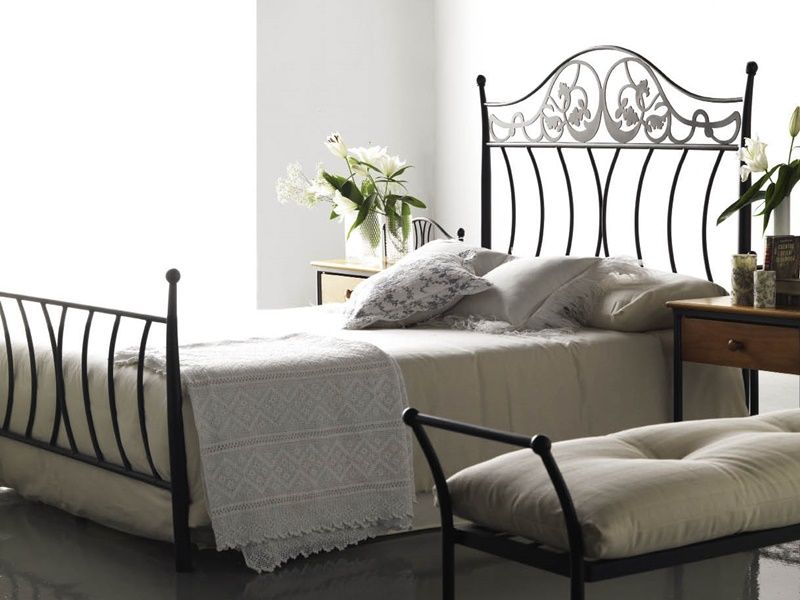 Lit Milan en fer forgé haut de gamme. Meuble pour la chambre. Le Monde du Lit