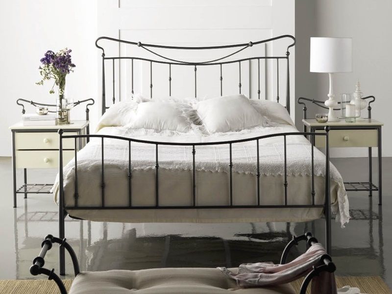 Lit Mar en fer forgé haut de gamme. Meuble pour la chambre. Le Monde du Lit