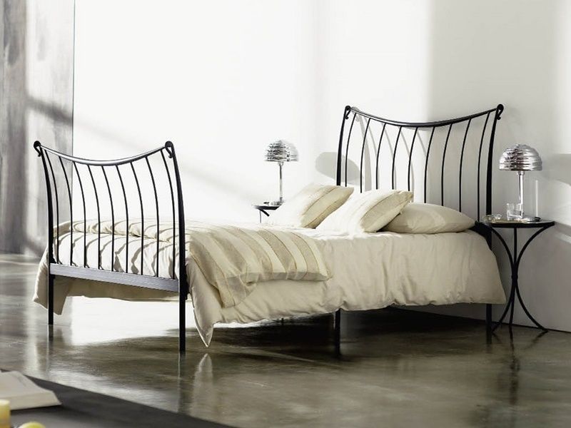 Lit Nuria en fer forgé haut de gamme. Meuble pour la chambre. Le Monde du Lit