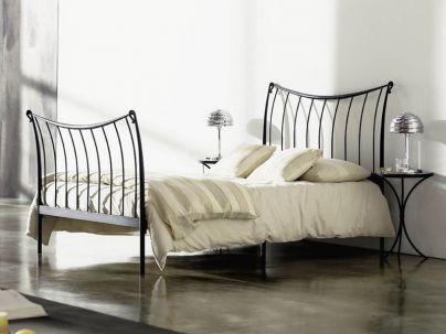 Lit Nuria en fer forgé haut de gamme. Meuble pour la chambre. Le Monde du Lit