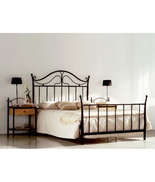 Lit Lola en fer forgé haut de gamme. Meuble pour la chambre. Le Monde du Lit