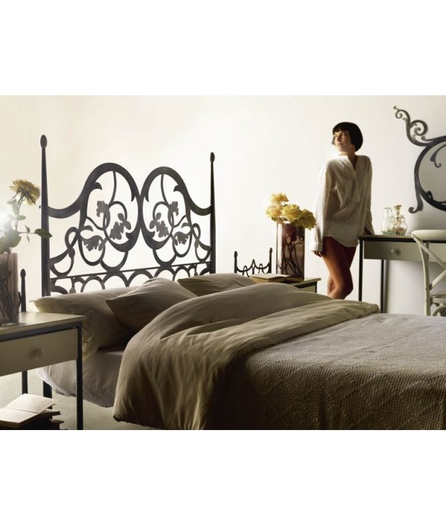 Tête de lit Olimpia en fer forgé. Meuble design pour la chambre. Le Monde du Lit