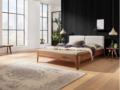 Lit Cemoa en noyer massif | Collection Fine Line| Le Monde du Lit