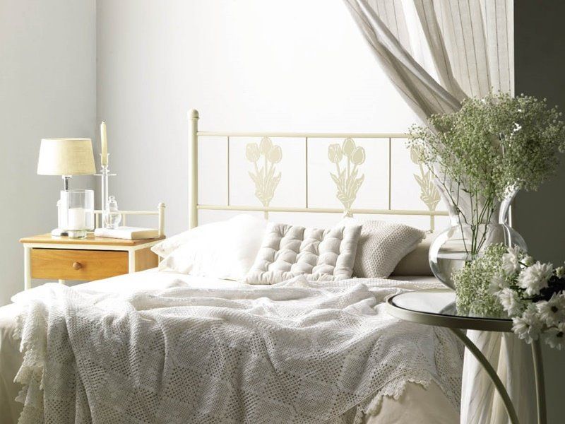 Tête de lit Monaco en fer forgé. Meuble design pour la chambre. Le Monde du Lit