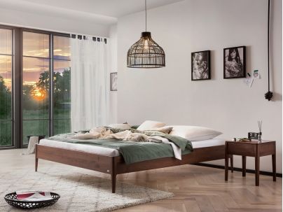 HASENA - Lit en noyer massif