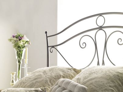 Tête de lit Viena en fer forgé. Meuble design pour la chambre. Le Monde du Lit