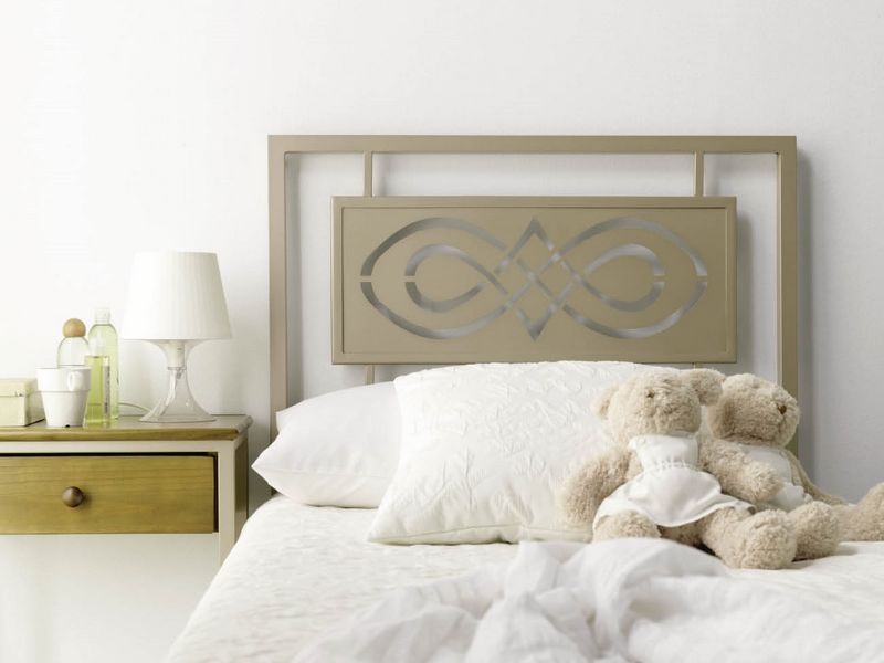 Tête de lit Pisa en fer forgé. Meuble design pour la chambre. Le Monde du Lit