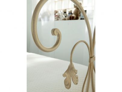 Tête de lit Paloma en fer forgé. Meuble design pour la chambre.