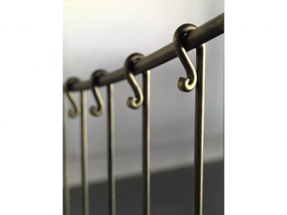 Tête de lit Sara en fer forgé. Meuble design pour la chambre. Le Monde du Lit