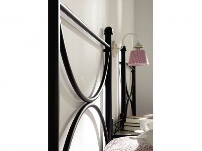 Tête de lit Clara en fer forgé. Meuble design pour la chambre. Le Monde du Lit