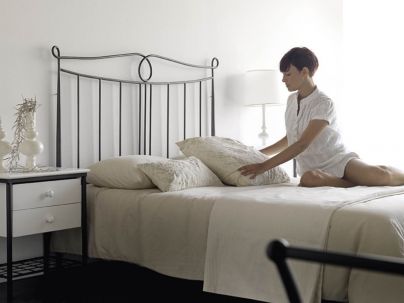 Tête de lit Nieves en fer forgé. Meuble design pour la chambre. Le Monde du Lit