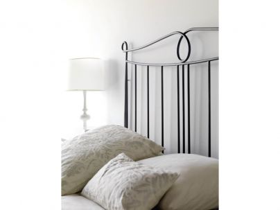 Tête de lit Nieves en fer forgé. Meuble design pour la chambre. Le Monde du Lit