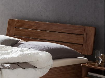 HASENA - Lit en bois massif