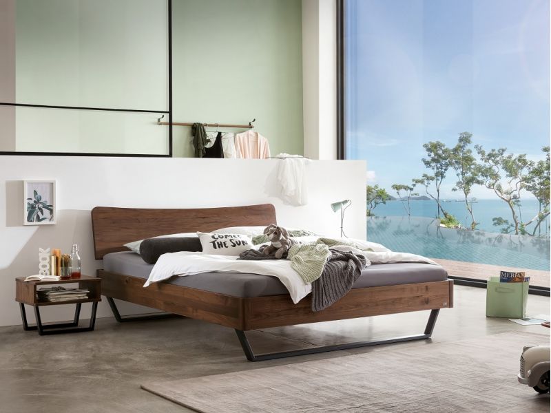 HASENA - Lit en noyer massif HASENA - Lit en noyer massif