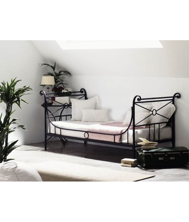 Banquette Atenas 2 en fer forgé. Meuble design pour la chambre. Le Monde du Lit