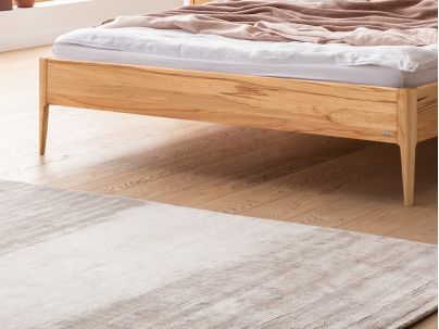 Lit Spezia en hêtre noueux naturel massif haut de gamme de notre collection LOUNGE