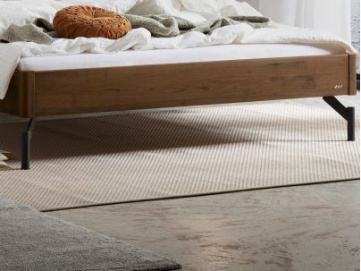 Lit Broni en noyer massif haut de gamme de notre collection LOUNGE