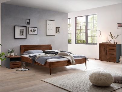 Lit Busseto en noyer massif haut de gamme de notre collection LOUNGE